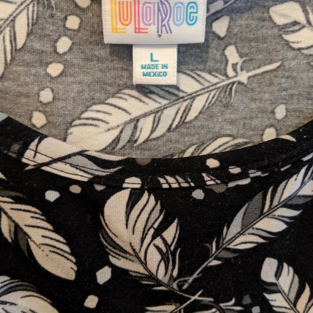 LulaRoe Julia Feathera
